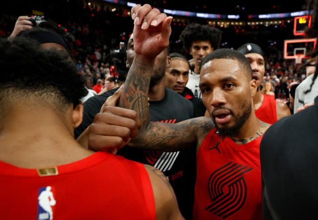 欧冠决赛-利拉德用争冠球队定义开拓者 期待格兰特顺利续约